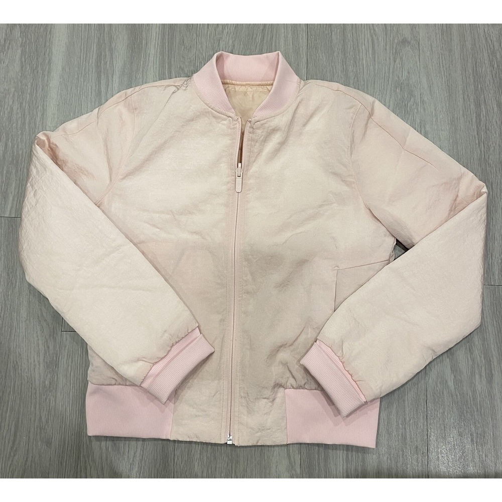 Lululemon‎ waterproof jacket with zippered pockets size 4 excellent condition
